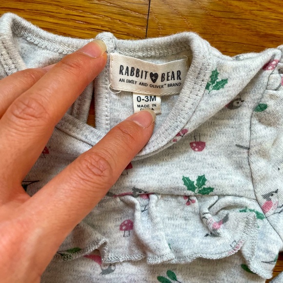 RABBIT AND BEAR Organic 3-Piece Baby Bodysuit Set with Headband - Picture 5 of 7